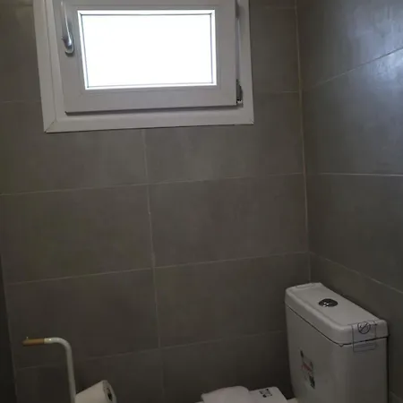Omega Suites Nicosia Appartement *